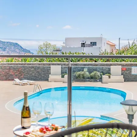 Palace Pool Funchal (Madeira)
